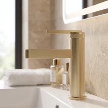 Fürdőszobai csaptelep Rea Grace Brush Gold